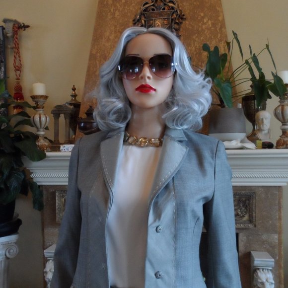 Moschino ChipandChic Ligth Gray Skirt Suit w/Trapunto Stiching Detasil Size US 6 - Picture 6 of 16